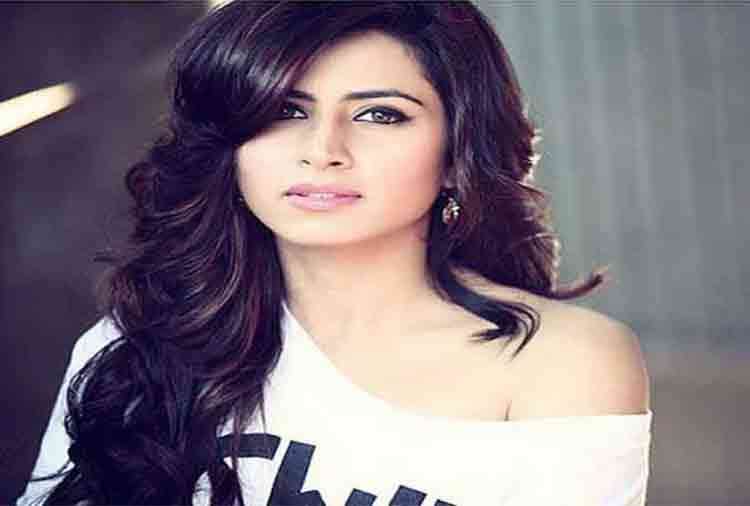 kapil sharma co star sargun mehta shared a photo people told her like octopus