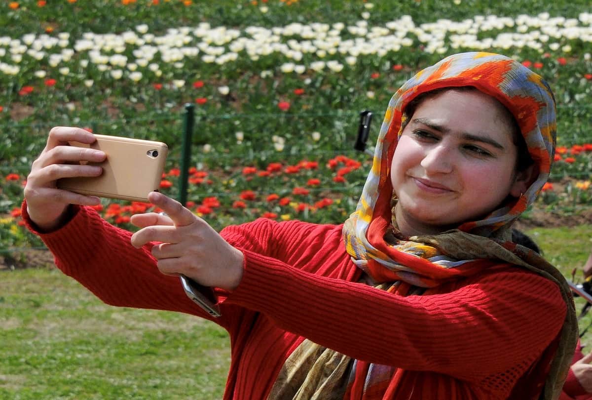 Indira Gandhi Memorial Tulip Garden in Srinagar