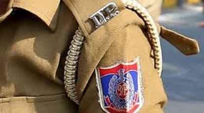 Mukhbiri from Meerut, delhi police had gold looted