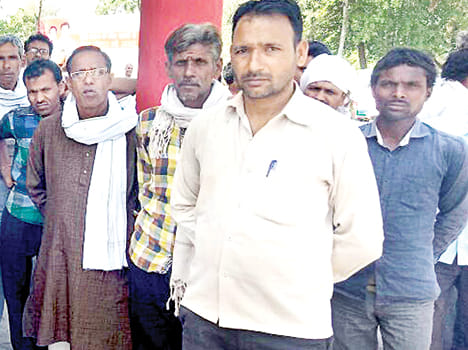 Farmer, death in lease while fodder fodder