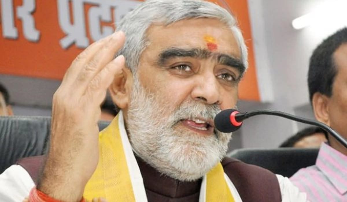 arrest warrant issued against son of union minister ashwini choubey