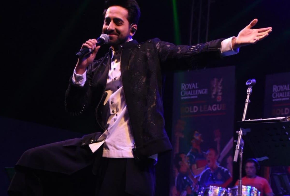 actor and singer ayushmaan khurana in lucknow