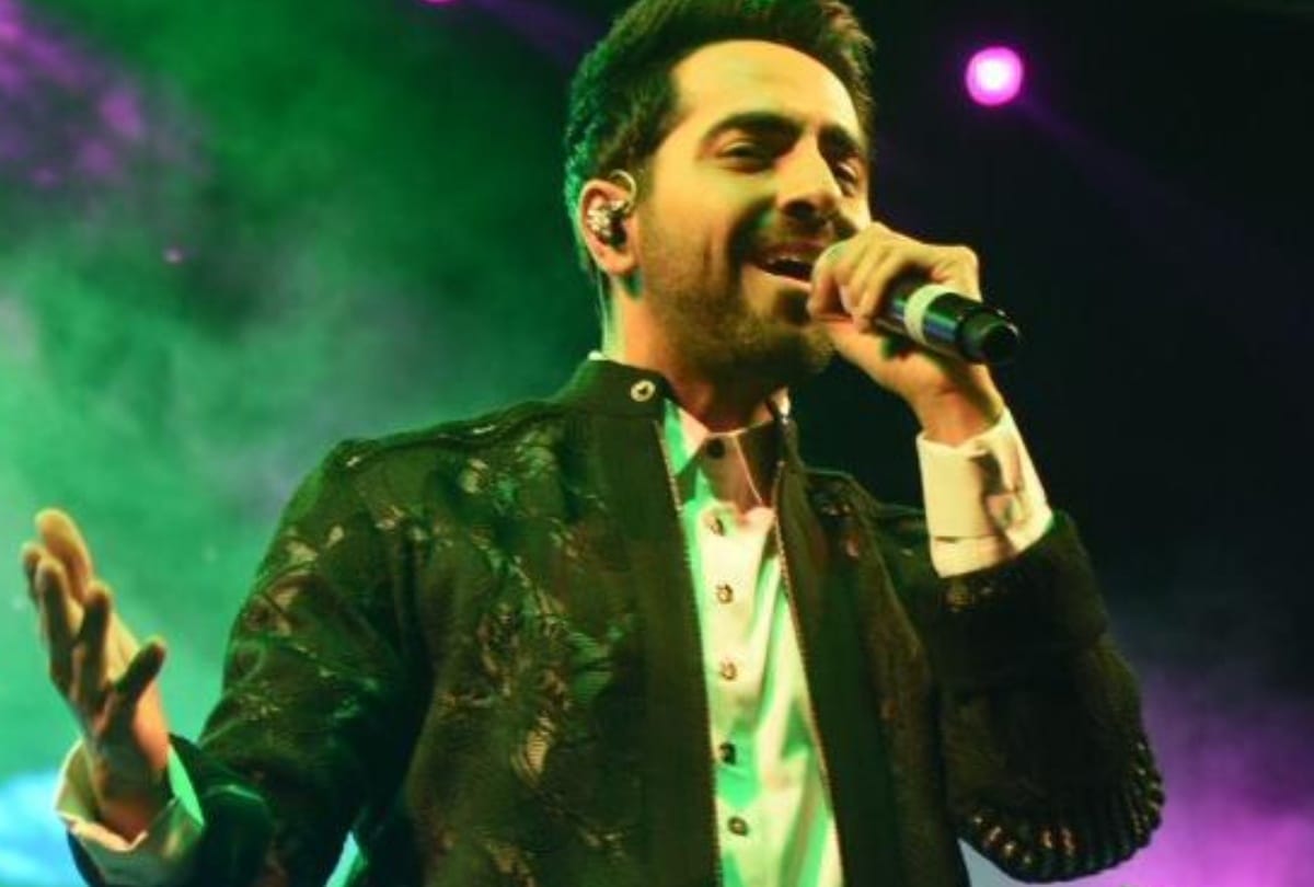 actor and singer ayushmaan khurana in lucknow