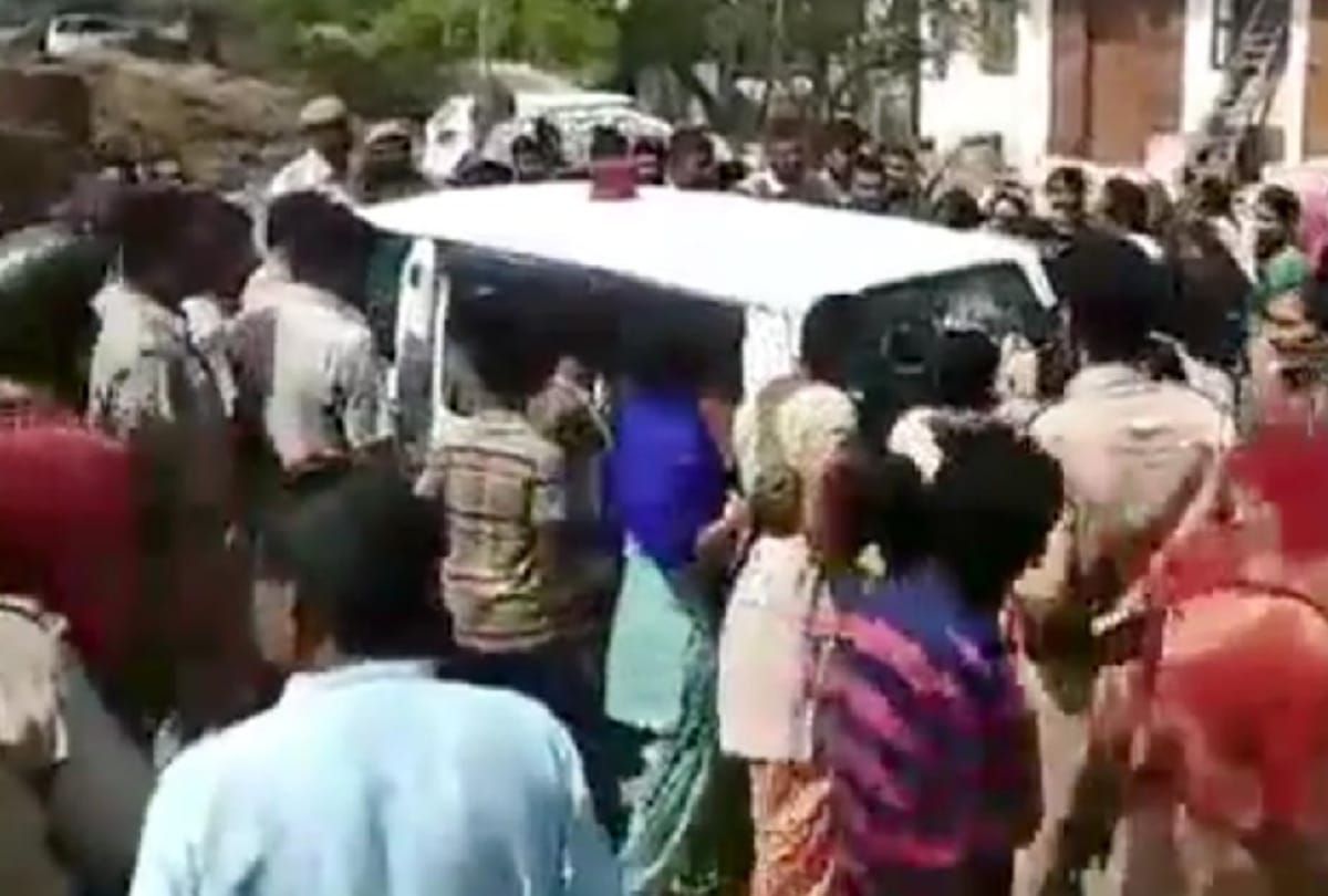 boy kidnapped sodomized and killed then his face was crushed with brick in delhi