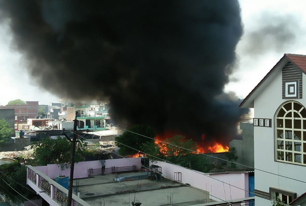 fire caught in indiranagar area