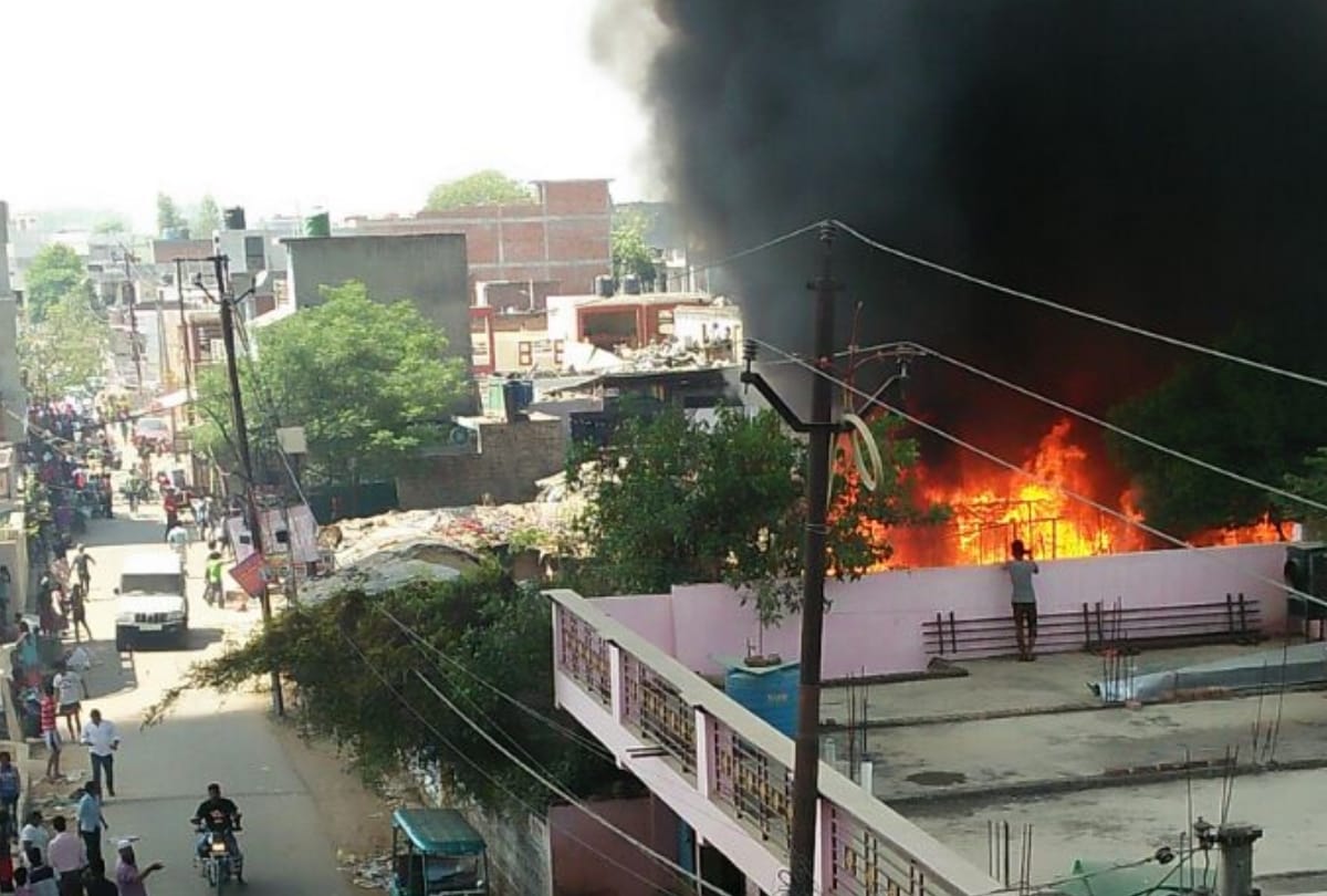 fire caught in indiranagar area