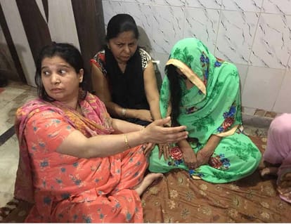 Business Man committed suicide with wife and daughter