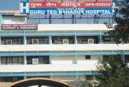 student was stabbed and injured In Sonia Vihar delhi