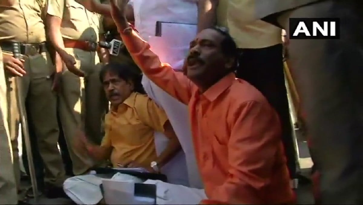 bjp mla protest outside puducherry Legislative Assembly 