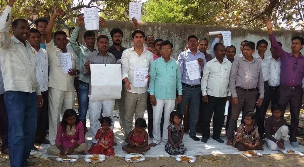 vittvihin teachers protested00