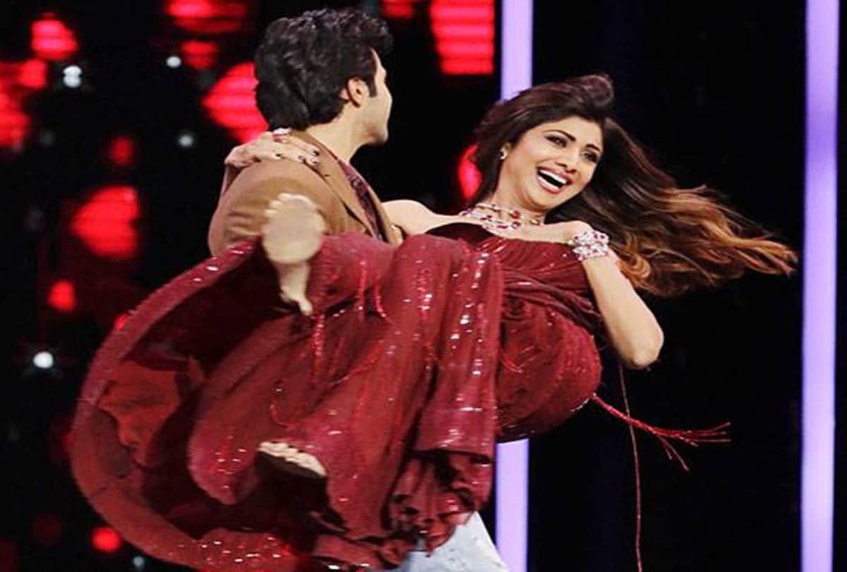 Actress shilpa shetty belly dance video goes viral