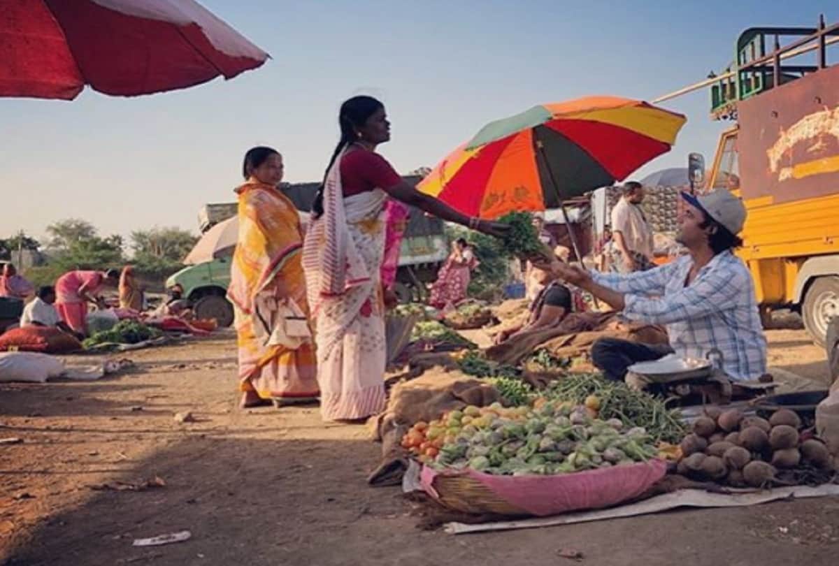 Sunil Grover trolled on social media after sharing vegetable selling picture 