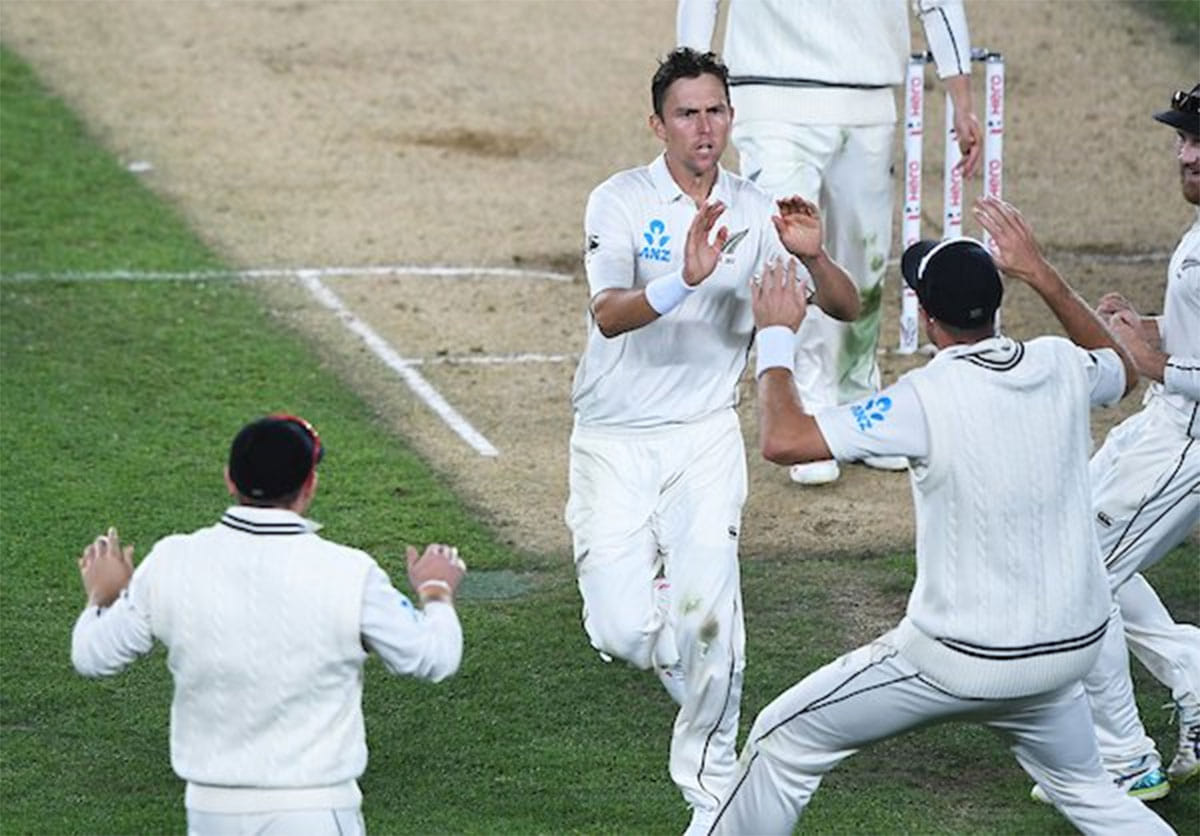 new zealand beat england in day night test by an innings and 49 runs
