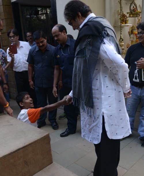 Amitabh Bachchan Helps A specially abled child and wrote a heart warming blog for him