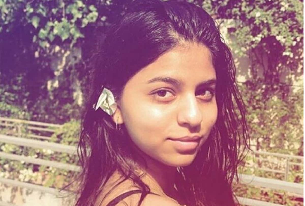 Suhana Khan bikini photos viral with her mother gauri khan