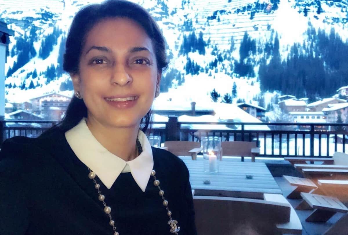 juhi chawla suffered the most frightening chemical reaction on scalp and face 