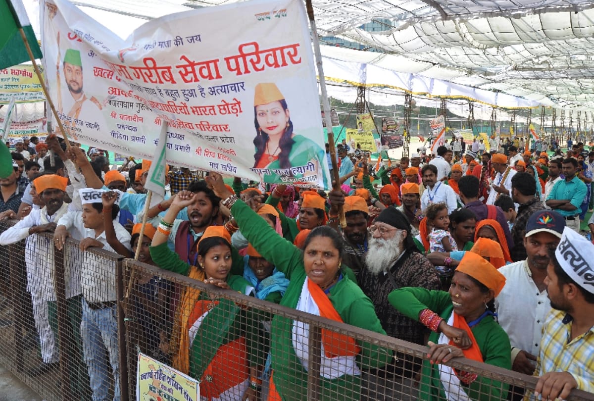 Anna looses 4 kg weight in 4 day hunger strike, shocking revelition about toilet in ramlila maidan