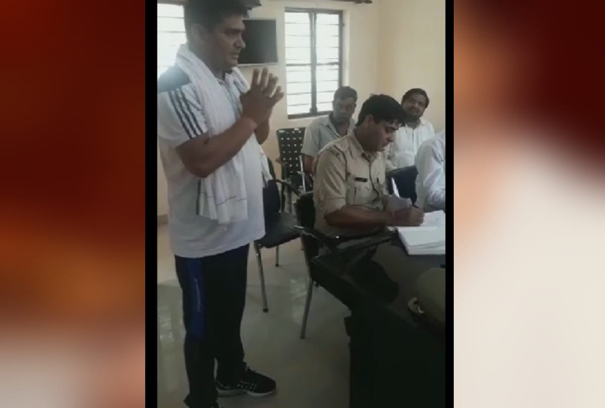 bjp leader shiv kumar murder accused and big criminal surrenders in fear of encounter