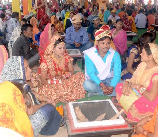 Community marriage takes place in Lakhimpur kheri