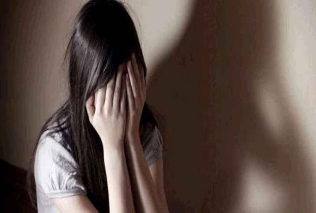 17 year old girl gangraped in up