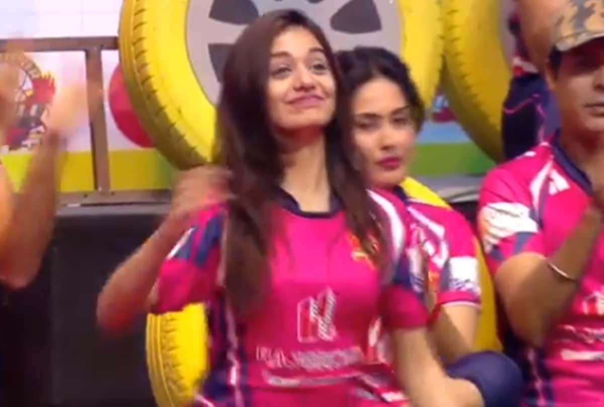 Divya Agarwal danced in MTV Box Cricket League