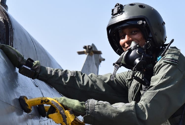 Indian Airforce Flying Officer Bhawna Kanth Training with MIG 21 Aircraft
