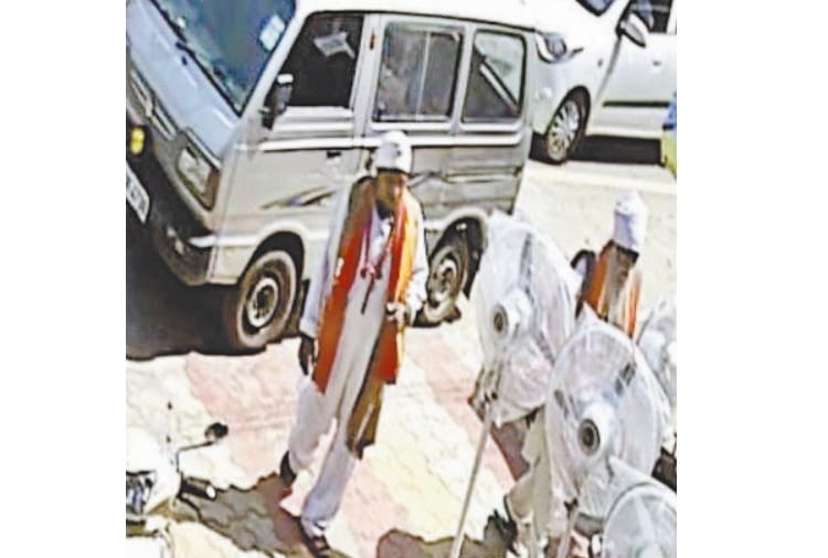 महिला को पानी पिला किया बेहोश, सात हजार ठगे