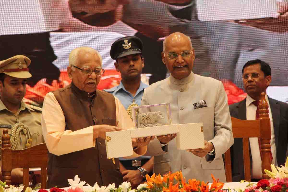 President of india share varanasi visit memory on twitter 