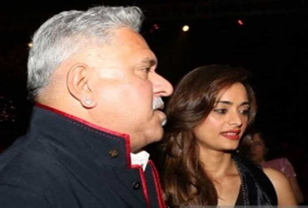 katrina kaif and deepika padukone suppose to go for vijay mallya third marriage