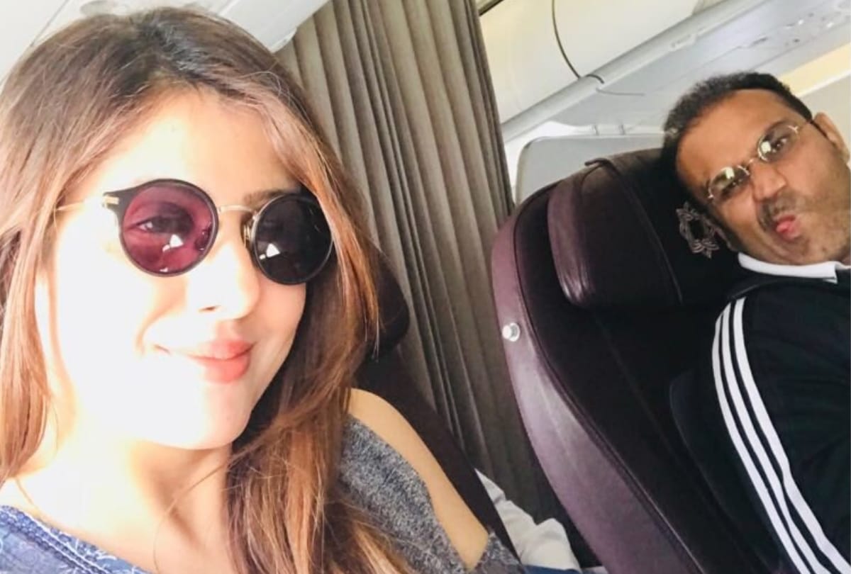 virender sehwag posted a funny photo with his wife
