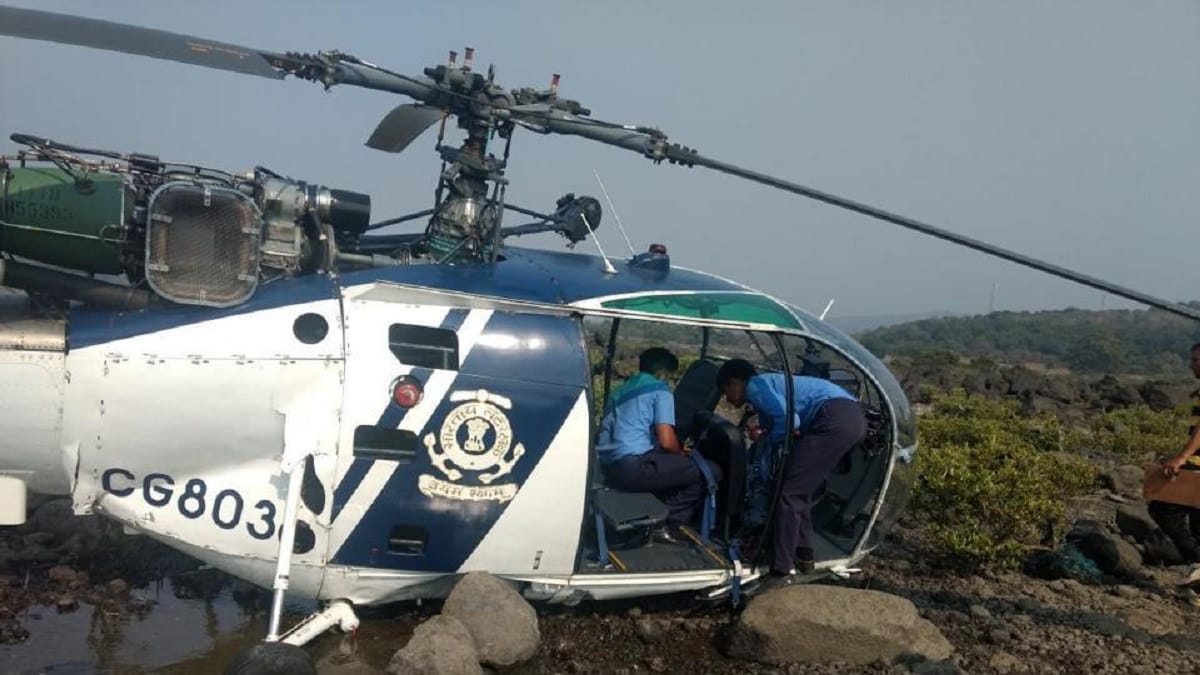 Coast Guard chopper crash: Co-pilot dies in Mumbai hospital 