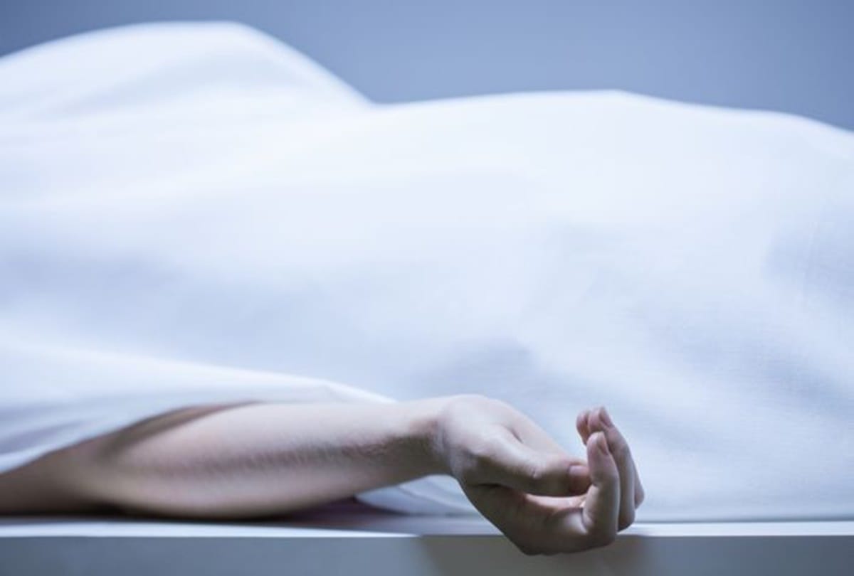 lady died and her husband and son injured in an accident in lucknow