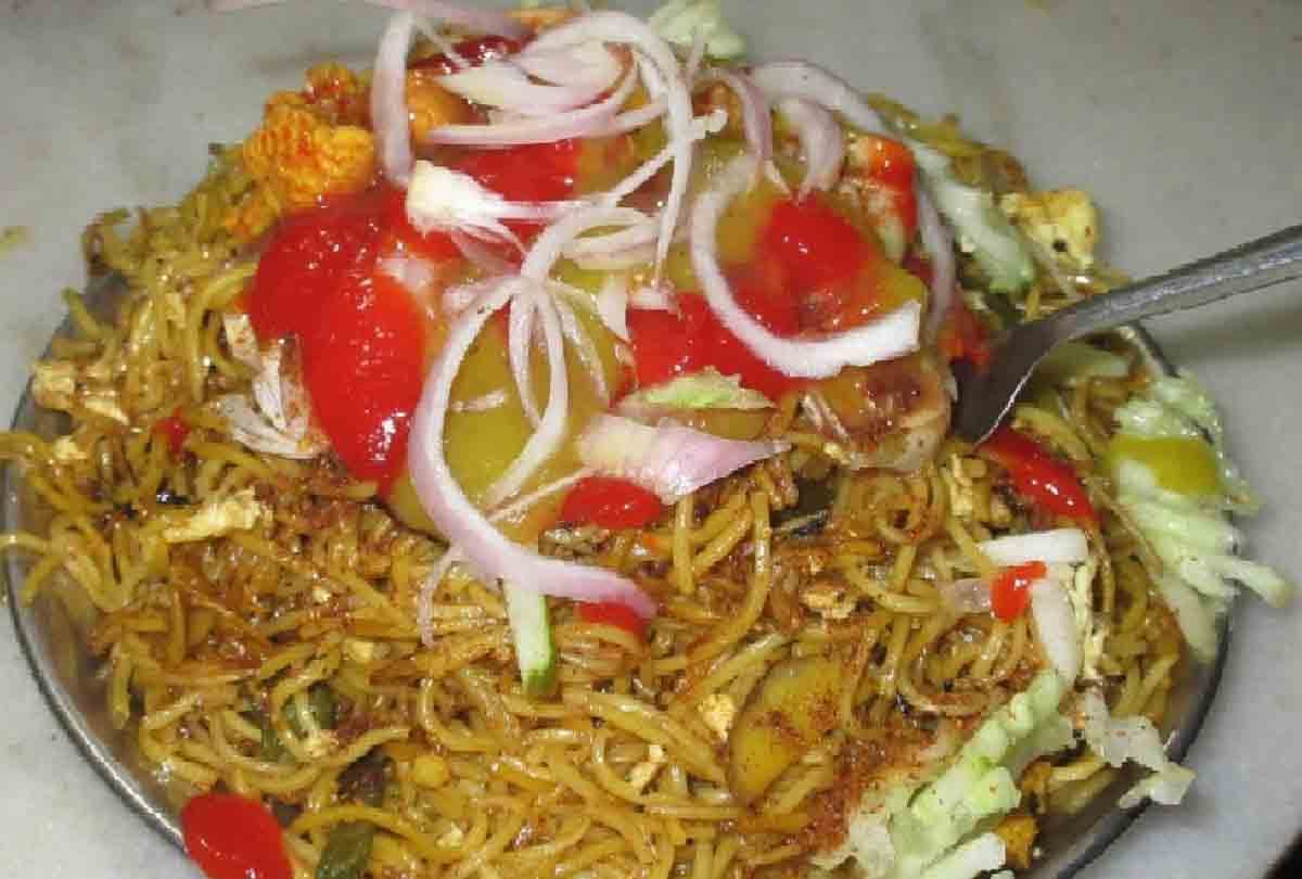 if you love to eat burger and chowmin