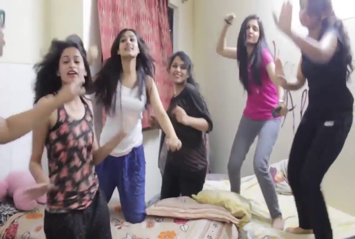 crazy things that girls do in hostels