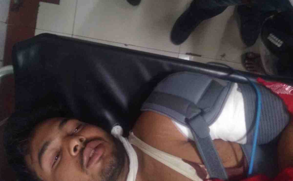 Firing on tenth class student in varanasi