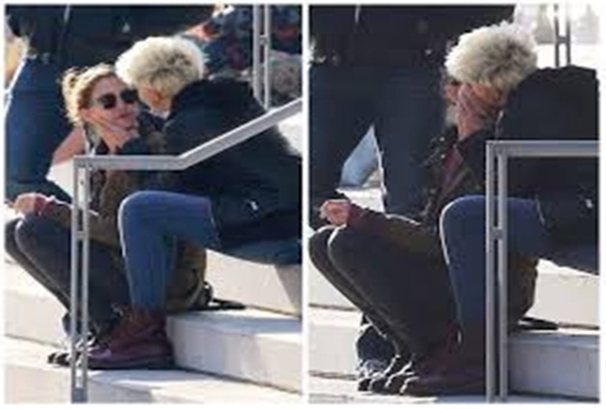  Paris Jackson daughter of Michael Jackson admits relationship with Cara Delevingne