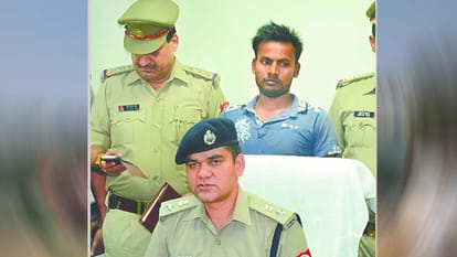 Fifty thousand rewardee Naxal Area Commander arrested from noida