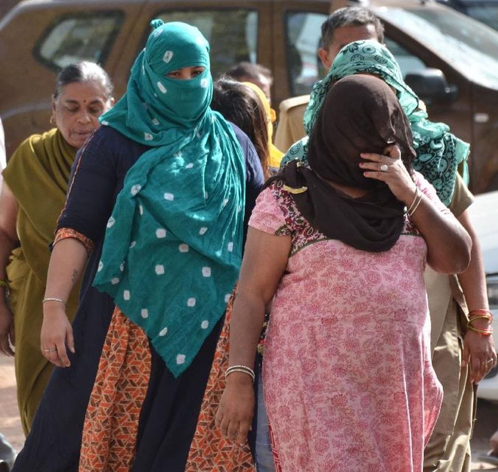 jammu female servant forced in prostitution business police took six in custody