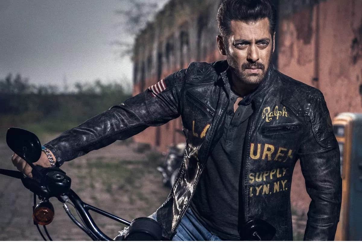 before releasing salman khan film race 3 collect 300 crores