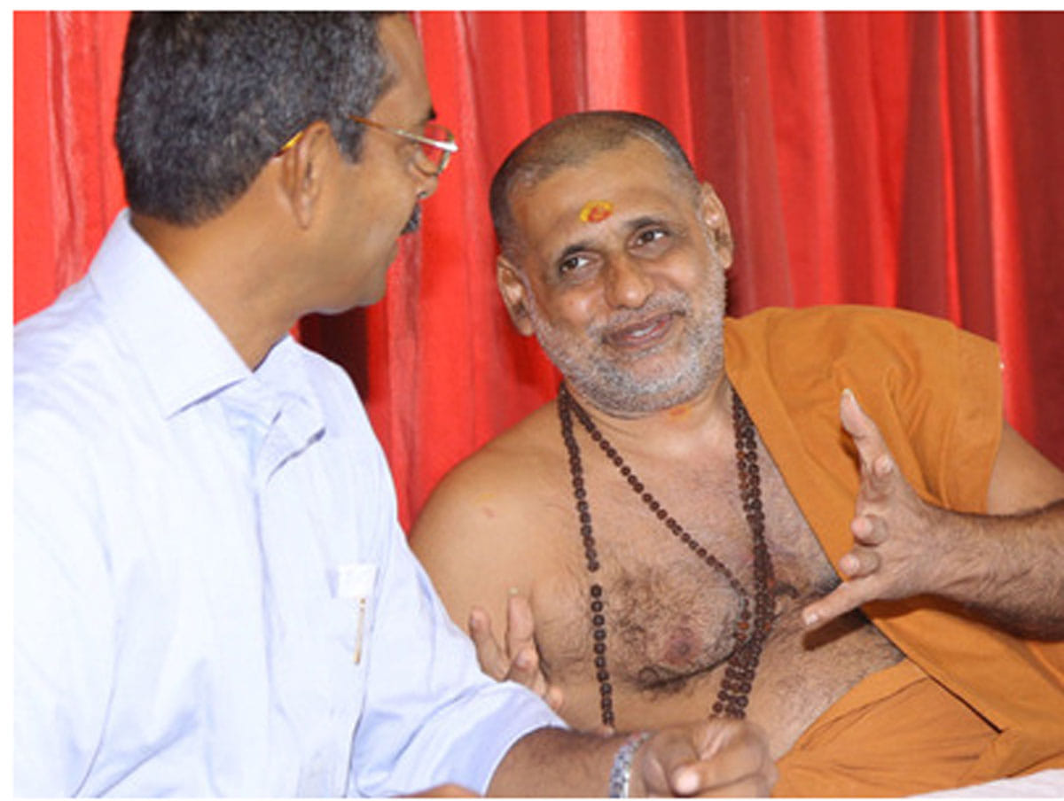 Kerala: Swamy Gangeshanand comes after bobbitization, Claims he is well now