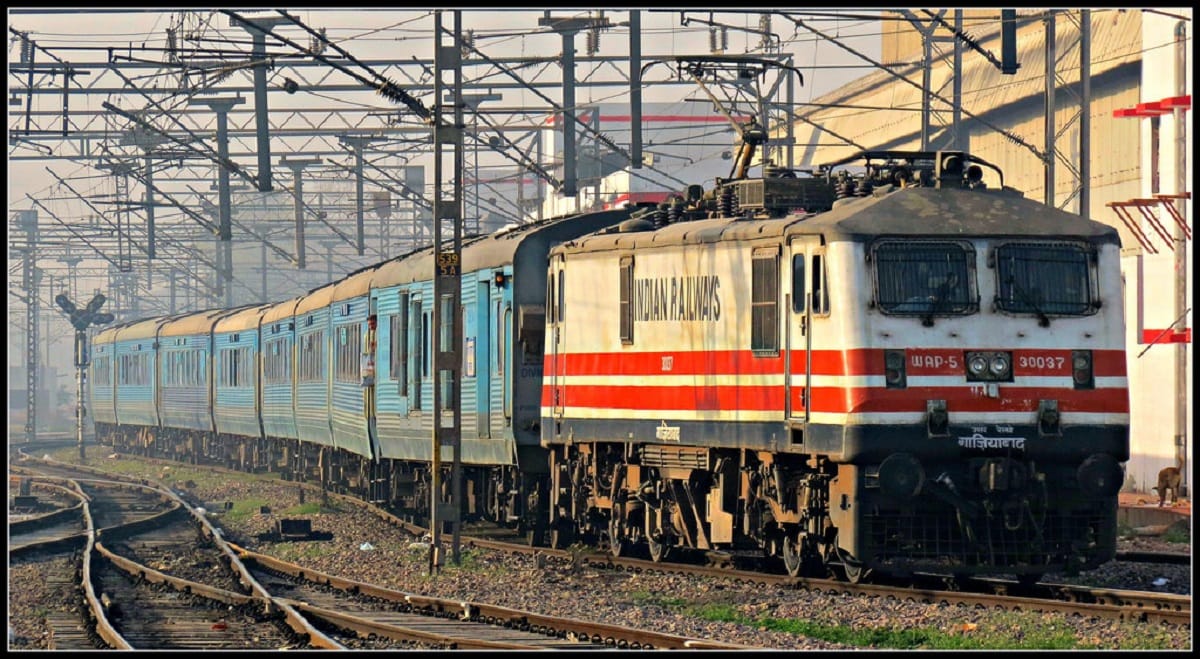 ten train canceled till 30 April from lucknow
