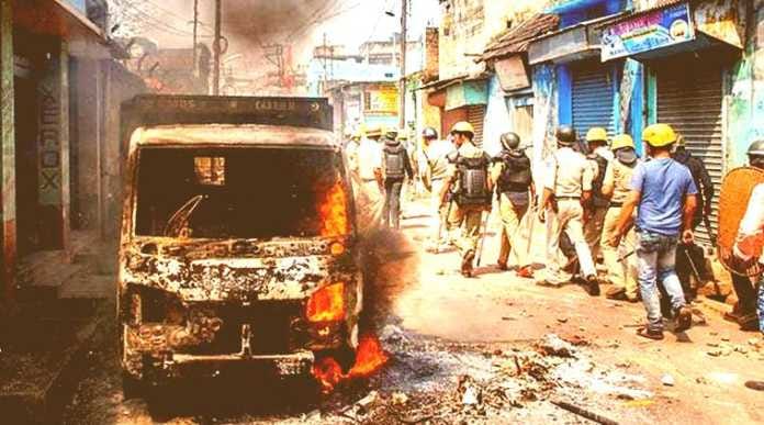 Political war begins after communal clash in Bihar and West Bengal 