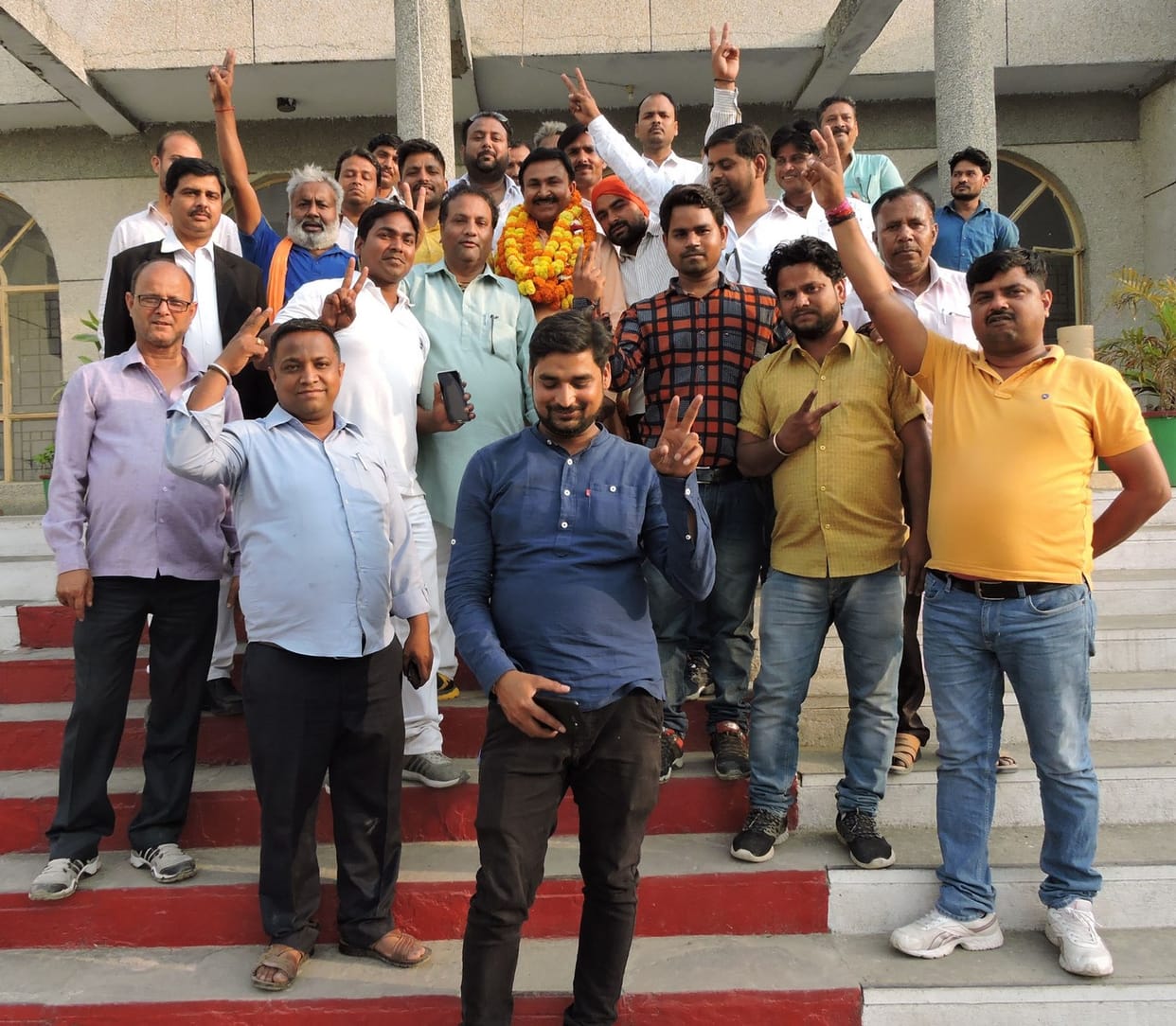 फतेबहादुर जिला योजना समिति के सदस्य निर्वाचित