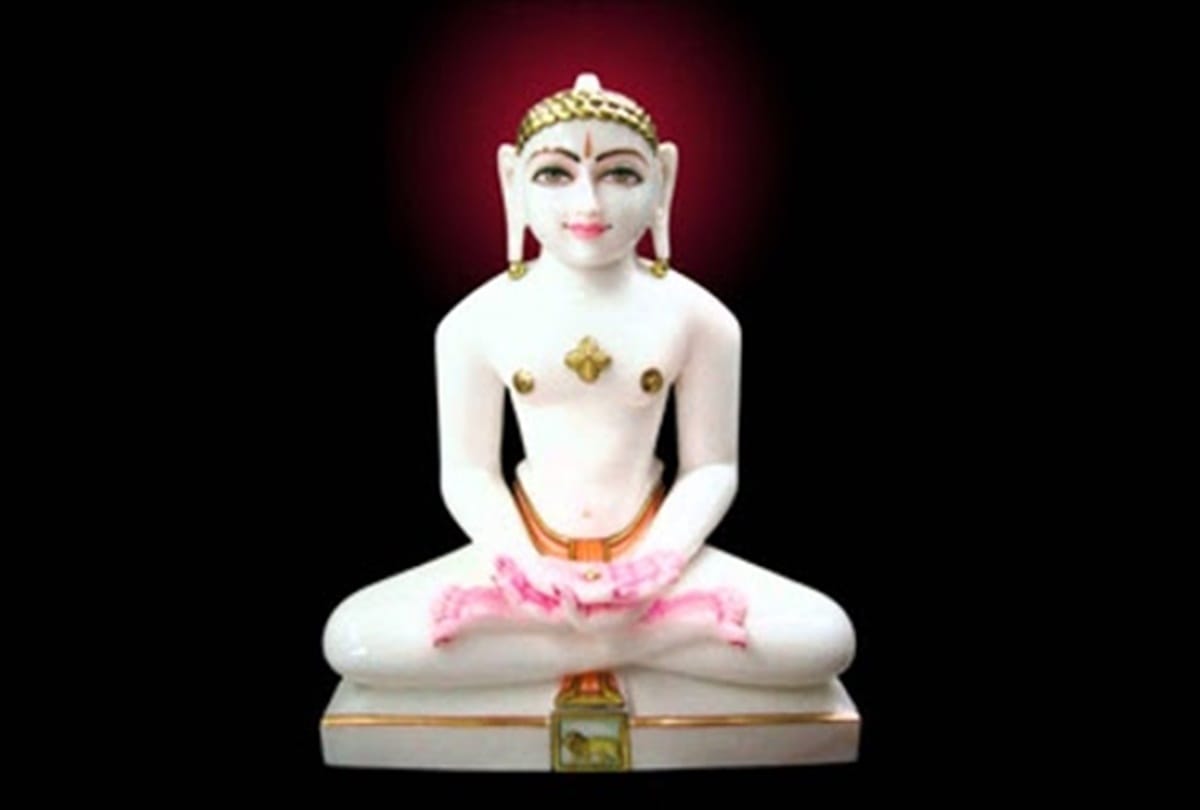 देहरादून: भगवान महावीर के 2618वें जन्म कल्याणक महोत्सव हर्षोल्लास के साथ किया कीर्ति स्तंभ का अनावरण