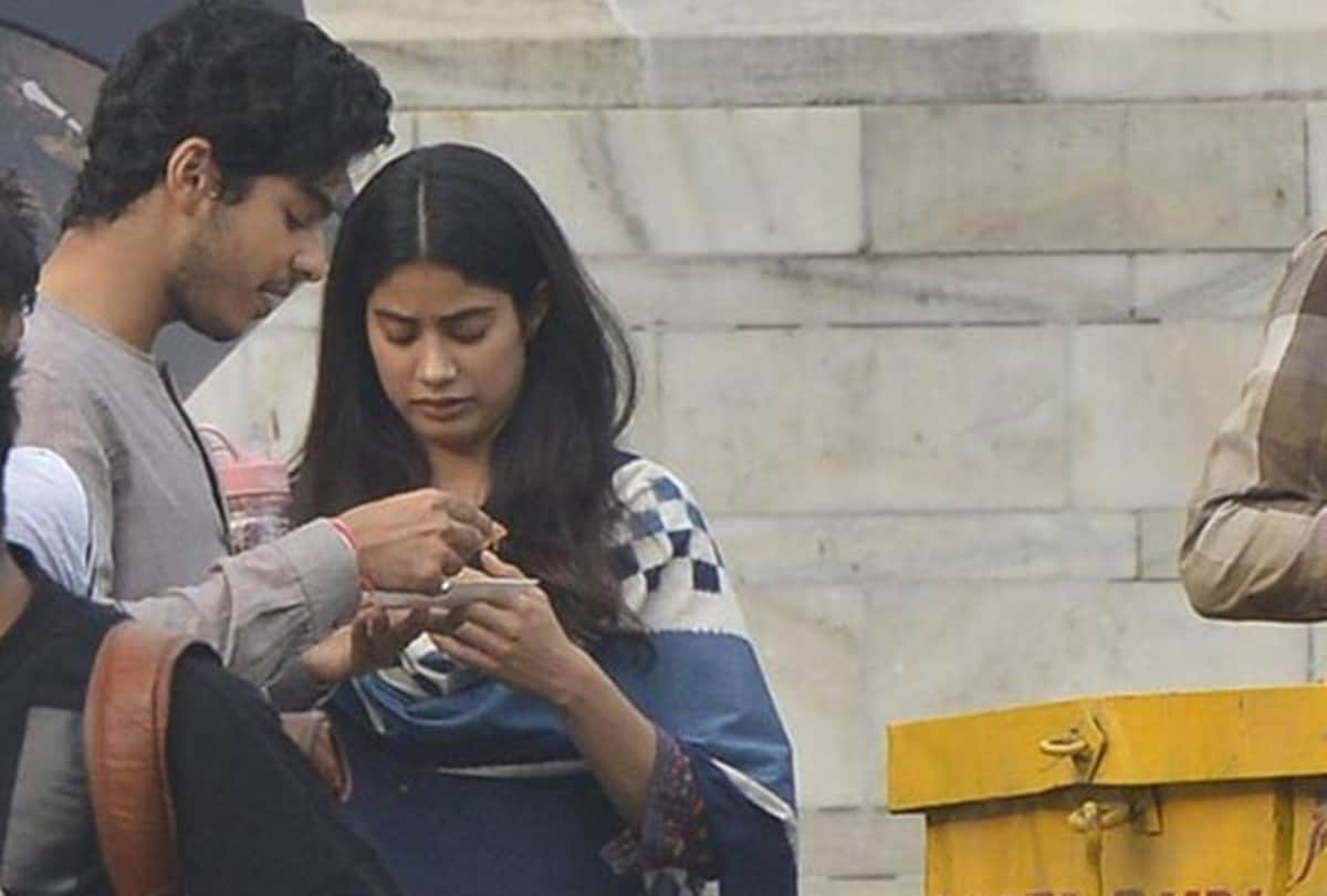when sridevi watch footage of her daughter janhvi kapoor film dhadak