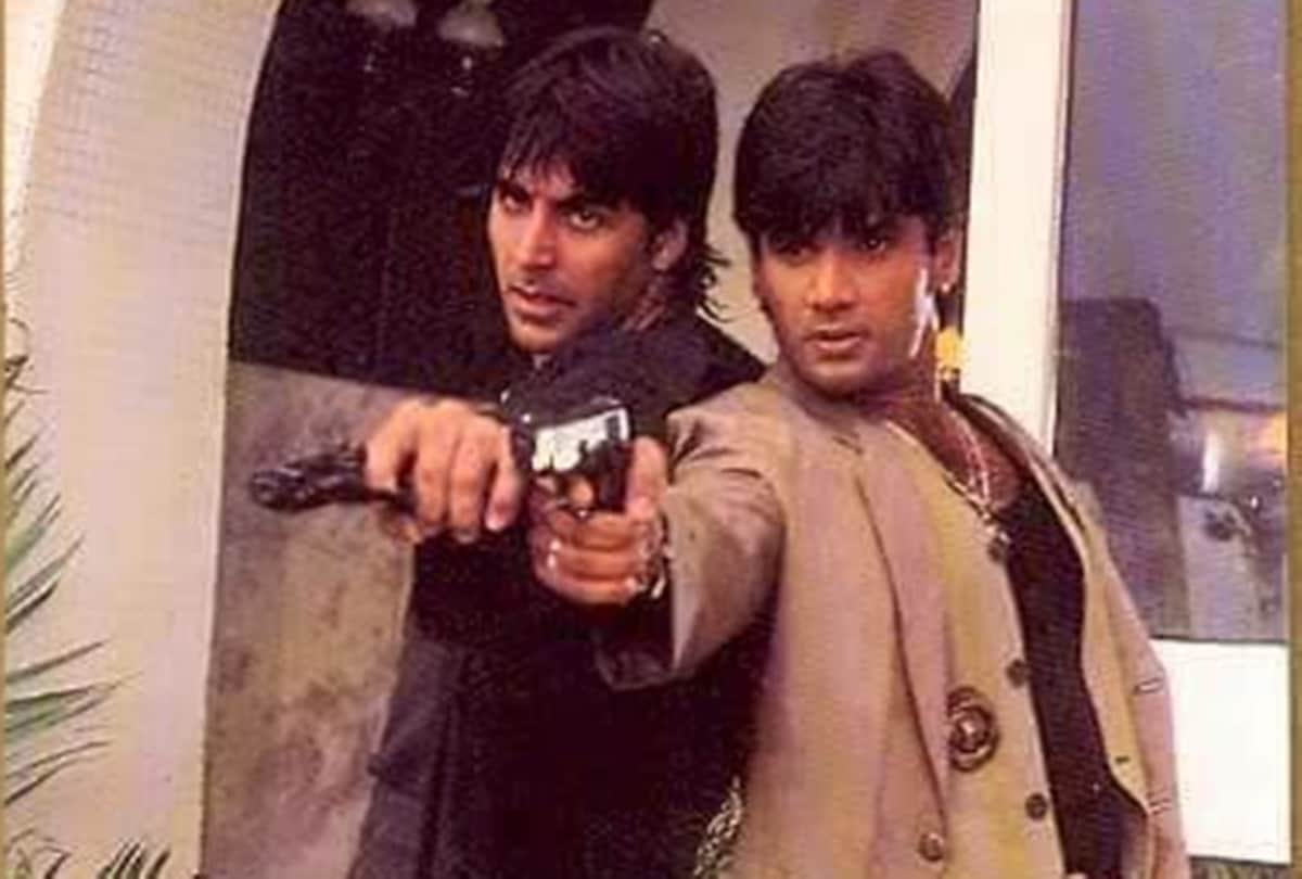 suniel shetty and akshay kumar sefie viral on social media