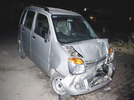 Two dead, including LIC officer in road accidents
