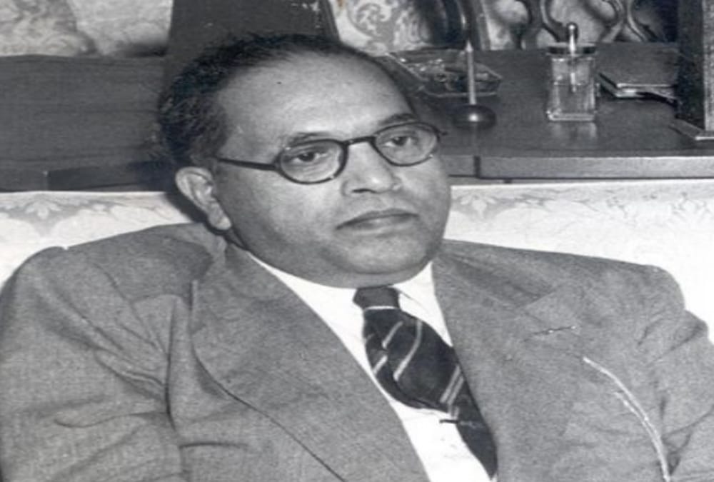 ambedkar's pic will be necessary in government offices in uttar pradesh.