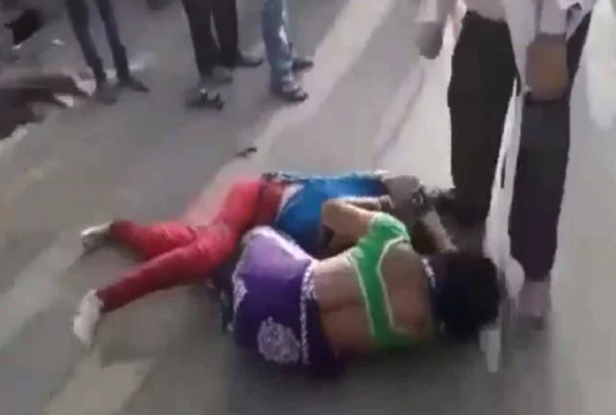 three girls fight to marry one boy in noida of uttar pradesh