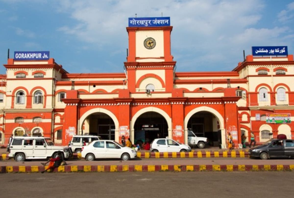 two special trains will run between gorakhpur and mumbai
